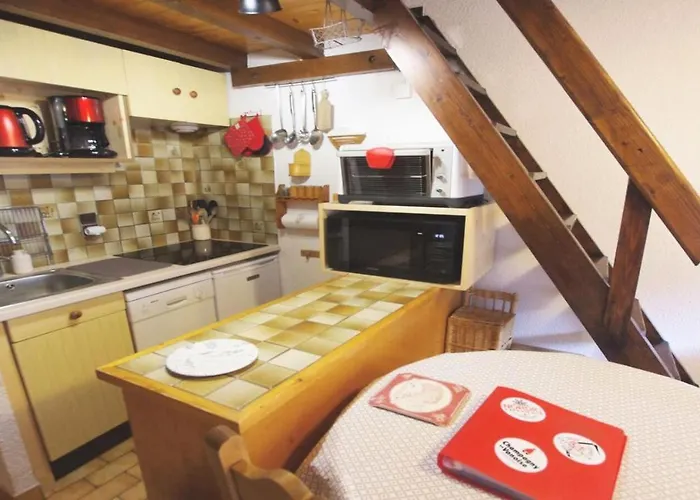 Ancolie - Les Hauts De Planchamp - 2 Pieces Pour 6 Personnes Mae-6374